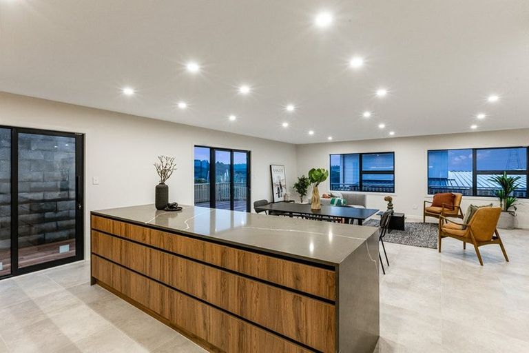 Photo of property in 1 Trysail Place, Whitby, Porirua, 5024