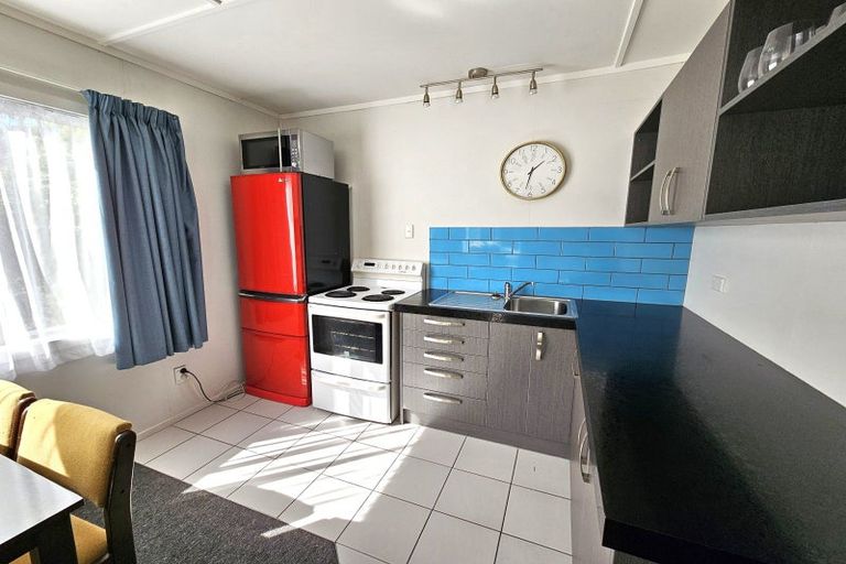 Photo of property in 13 Kowhai Street, Kaka Point, 9271