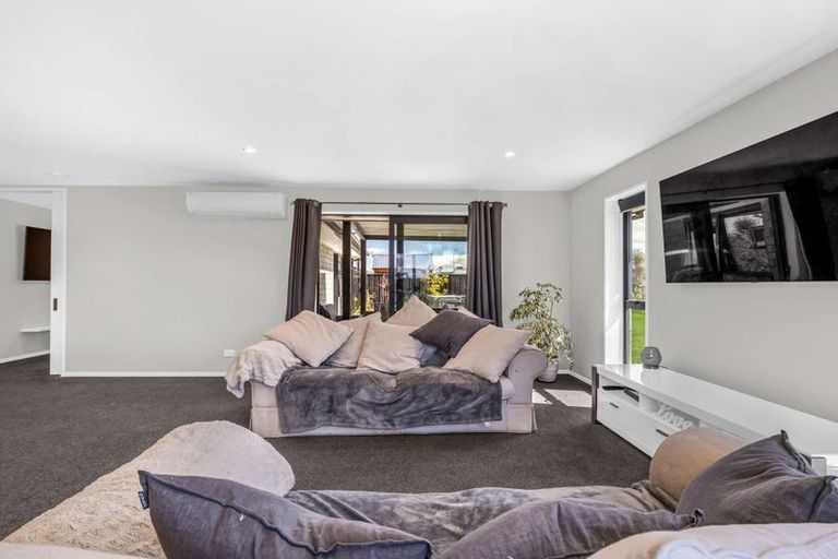 Photo of property in 1 Cox Lane, Amberley, 7410