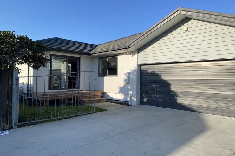 Photo of property in 1/111b Palmers Road, New Brighton, Christchurch, 8083