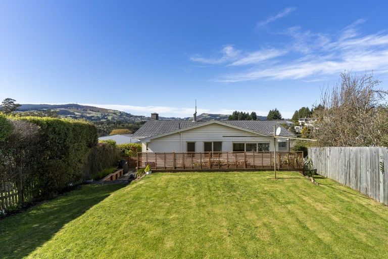 Photo of property in 25 Pioneer Crescent, Helensburgh, Dunedin, 9010