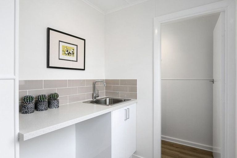 Photo of property in 37 Wesley Street, South Dunedin, Dunedin, 9012