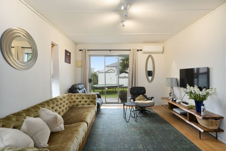 Photo of property in 239 Metcalfe Road, Ranui, Auckland, 0612