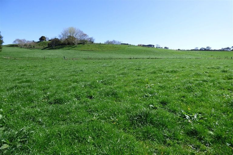 Photo of property in 336 Grove Road, Te Pahu, Hamilton, 3285