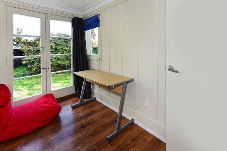 Photo of property in 9 Gibson Drive, Hornby, Christchurch, 8042