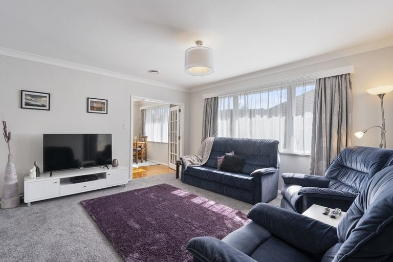 Photo of property in 5 Iris Grove, Trentham, Upper Hutt, 5018