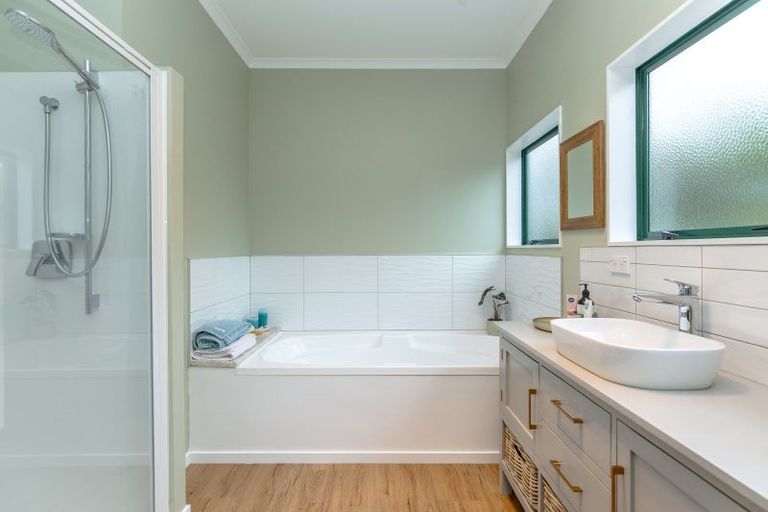 Photo of property in 88 Kuratawhiti Street, Greytown, 5712