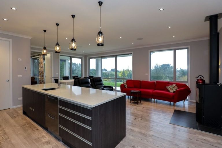 Photo of property in 169 Kimihia Road, Huntly, 3771