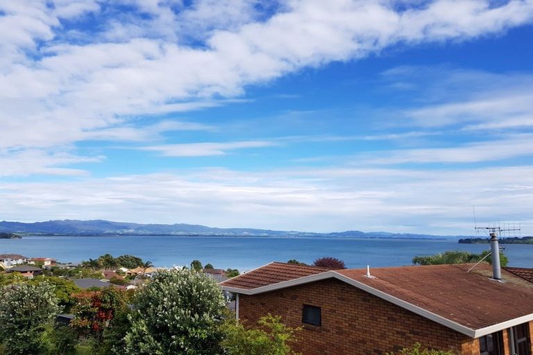 Photo of property in 63 Harbour View Road, Omokoroa, 3114