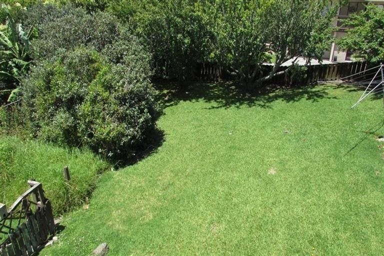 Photo of property in 63 Tiroroa Avenue, Te Atatu South, Auckland, 0610