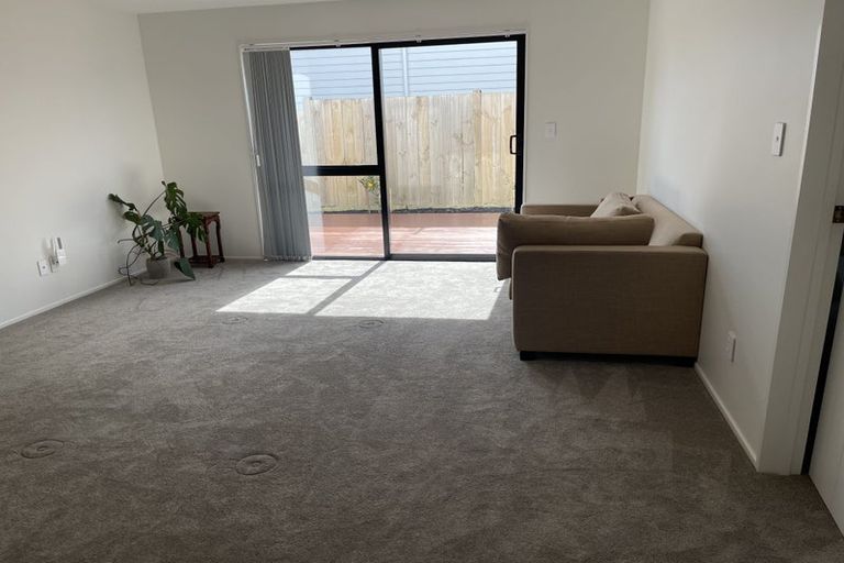 Photo of property in 4 Carberry Lane, Pinehill, Auckland, 0632