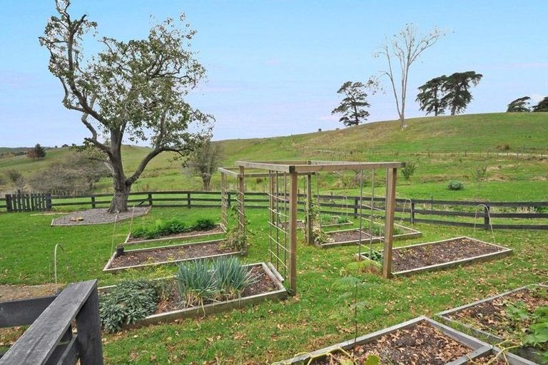 Photo of property in 306 Underwood Road, Wellsford, 0973