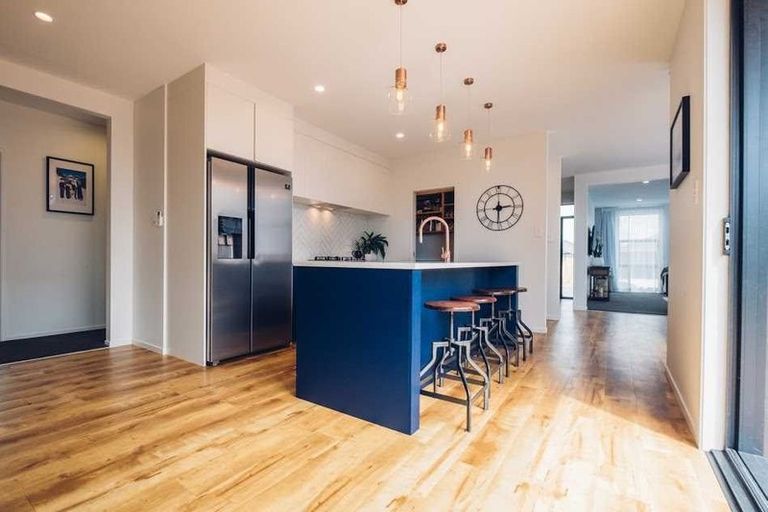 Photo of property in 31 Kotiate Street, Papamoa Beach, Papamoa, 3118