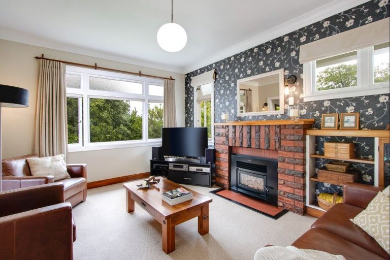 Photo of property in 26 Bowling Road, Greenmeadows, Napier, 4112