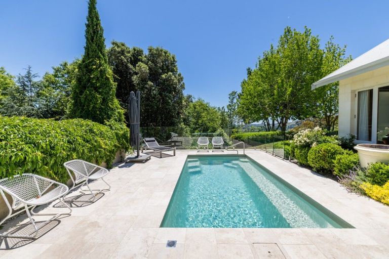 Photo of property in 77 Black Barn Road, Havelock North, 4294