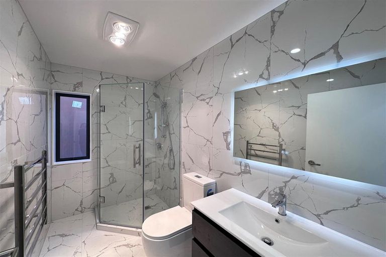 Photo of property in 28 John Gray Street, Papakura, 2110