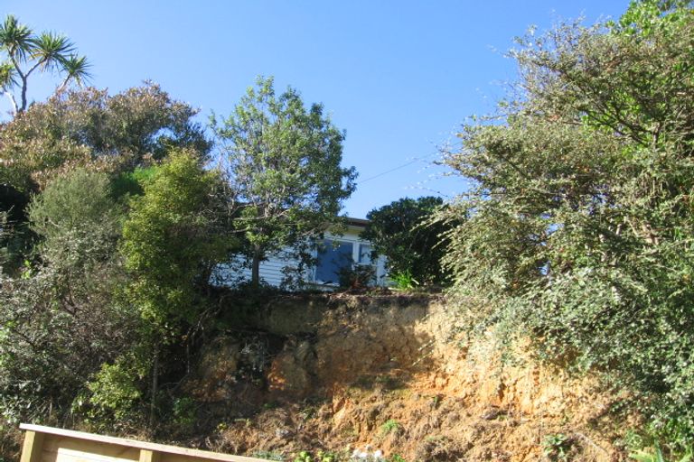 Photo of property in 9 Allen Terrace, Tawa, Wellington, 5028