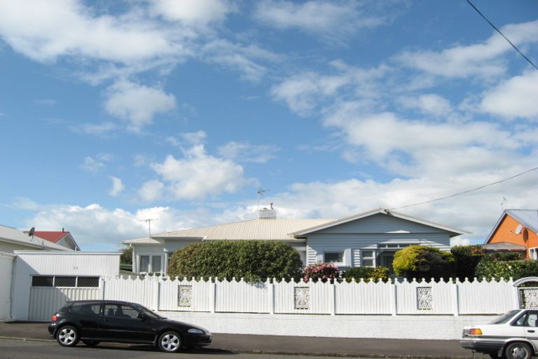 Photo of property in 33 Beach Street, Fitzroy, New Plymouth, 4312