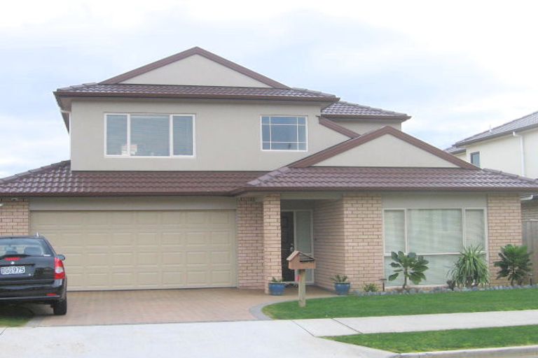 Photo of property in 3 Dalcross Drive, Flat Bush, Auckland, 2016