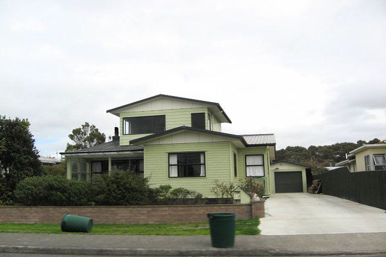 Photo of property in 110 Beach Road, Haumoana, 4102