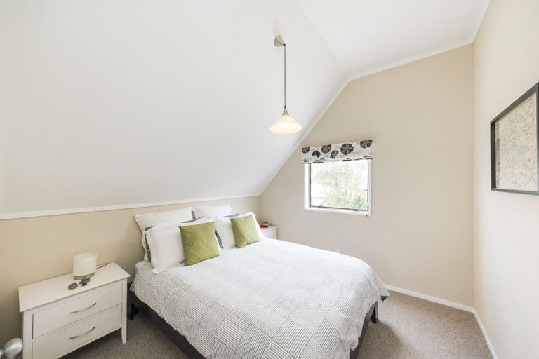 Photo of property in 19a Stewart Crescent, Hokowhitu, Palmerston North, 4410