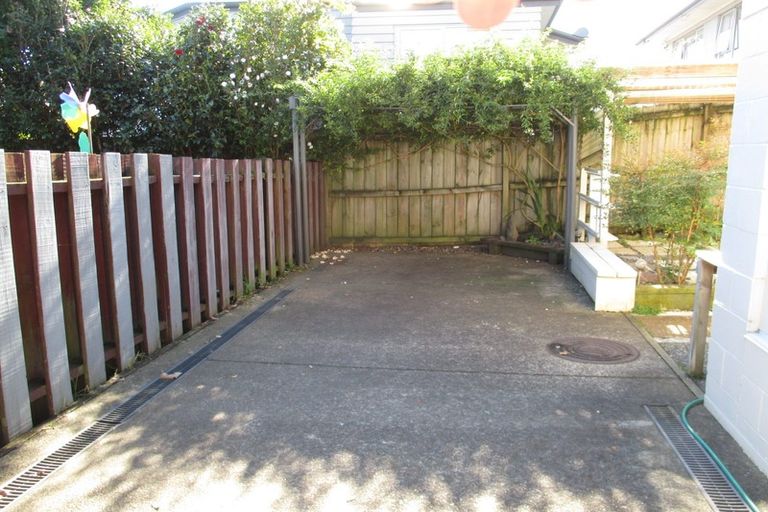 Photo of property in 4/33 Rodney Street, Howick, Auckland, 2014