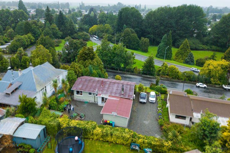 Photo of property in 12 Coulter Place, Geraldine, 7930