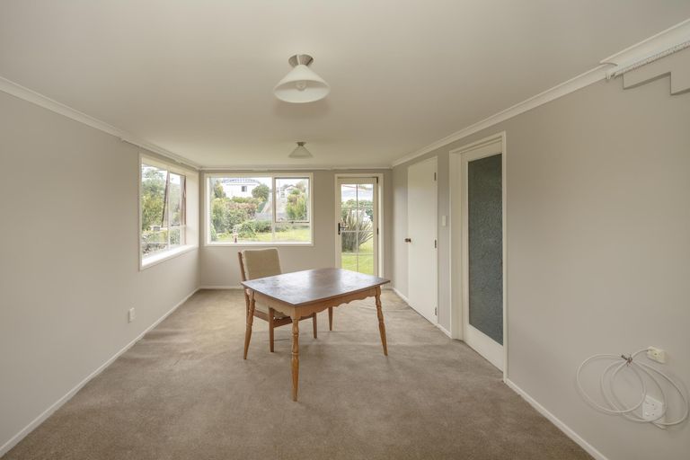 Photo of property in 23 Towey Street, Holmes Hill, Oamaru, 9401