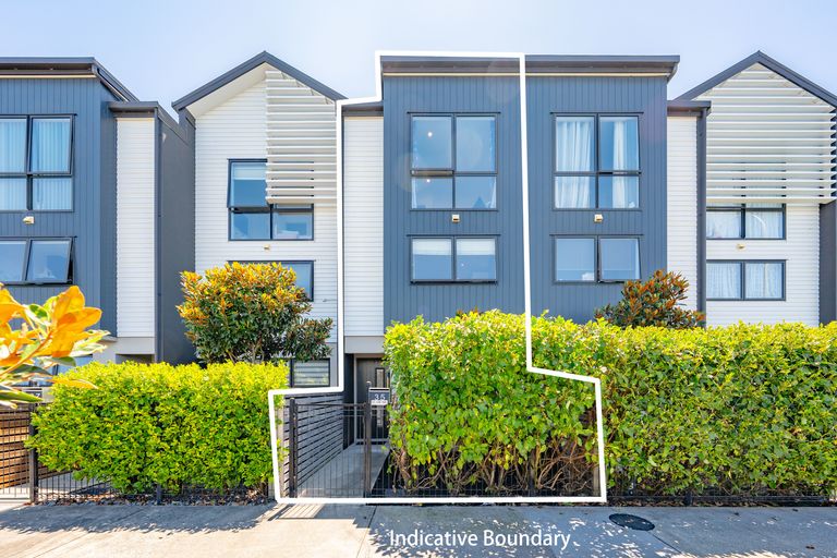 Photo of property in 35 Settlers Avenue, Hobsonville, Auckland, 0618
