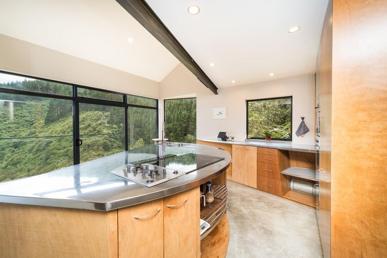 Photo of property in 631 Pahiatua Aokautere Road, Aokautere, Palmerston North, 4471