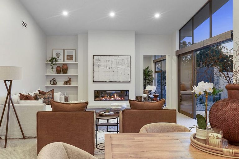 Photo of property in 63c Mangorei Road, Strandon, New Plymouth, 4312