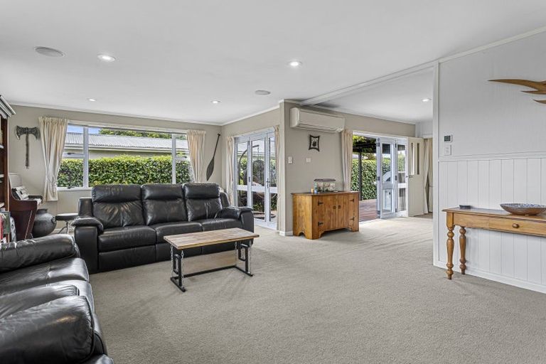 Photo of property in 30 Ashgrove Street, Rangiora, 7400