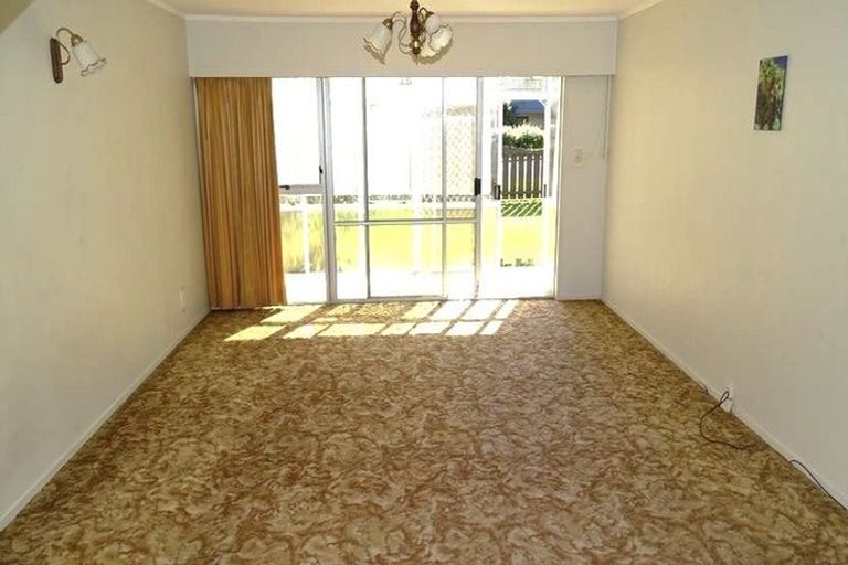 Photo of property in 1 Clare Place, Mount Wellington, Auckland, 1060