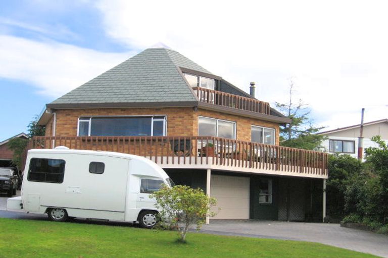 Photo of property in 31 Kauri Crescent, Snells Beach, 0920