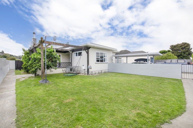 Photo of property in 19 Harpham Street, Taradale, Napier, 4112