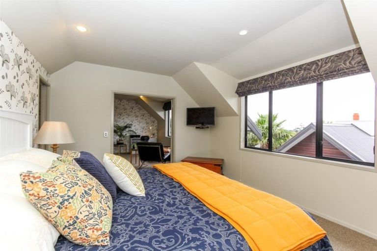 Photo of property in 61 Shelter Grove, Frankleigh Park, New Plymouth, 4310