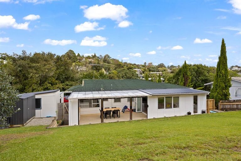 Photo of property in 16 William Hadlow Place, Hatfields Beach, Orewa, 0931