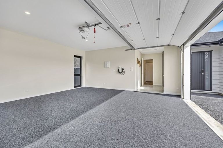 Photo of property in 4 Wheki Place, Swanson, Auckland, 0614