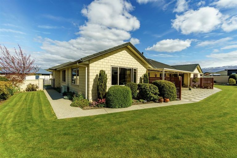 Photo of property in 10 Larch Crescent, Alexandra, 9320