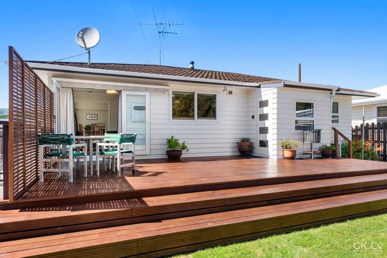 Photo of property in 71 Holdsworth Avenue, Trentham, Upper Hutt, 5018