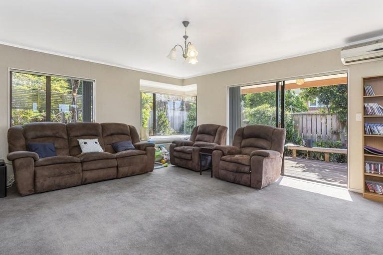Photo of property in 18a Milton Road, Hospital Hill, Napier, 4110