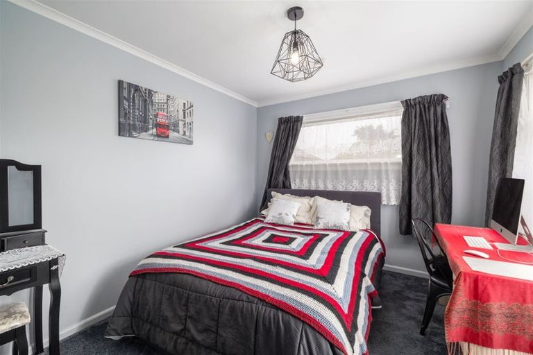 Photo of property in 39 Pembroke Street, Avondale, Christchurch, 8061
