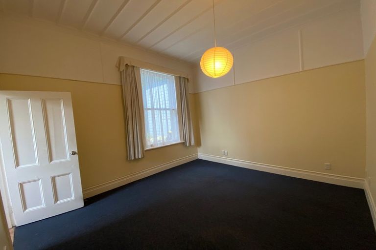 Photo of property in 26 Russell Terrace, Newtown, Wellington, 6021