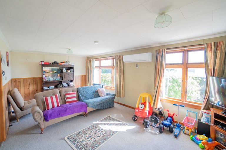 Photo of property in 43 Robertson Street, Gore, 9710