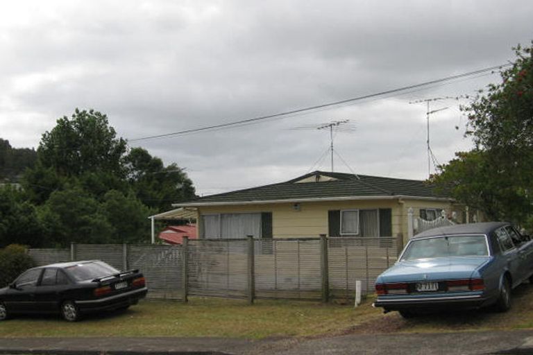 Photo of property in 1/11 Kahika Road, Birkdale, Auckland, 0626