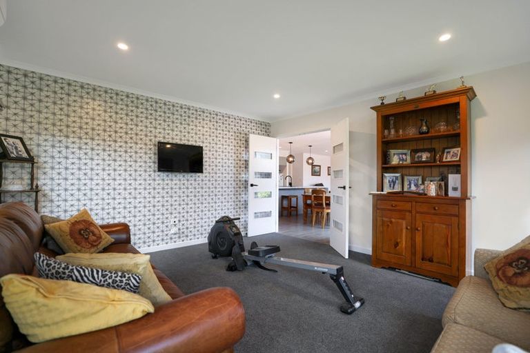 Photo of property in 21 Whiteoak Grove, Tinwald, Ashburton, 7700