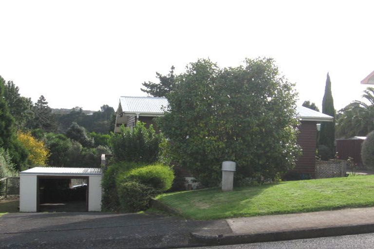 Photo of property in 36 Noall Street, Te Atatu Peninsula, Auckland, 0610