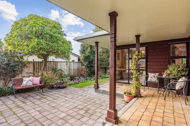 Photo of property in 15 Windsor Avenue, Waikanae, 5036
