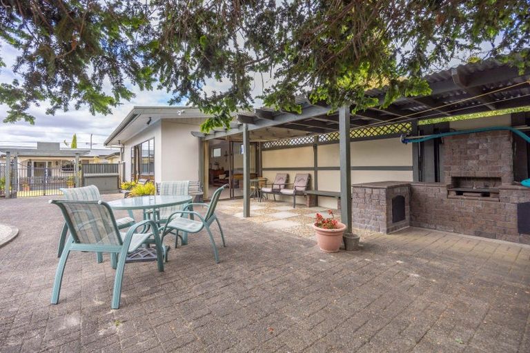 Photo of property in 147 Hakanoa Street, Huntly, 3700