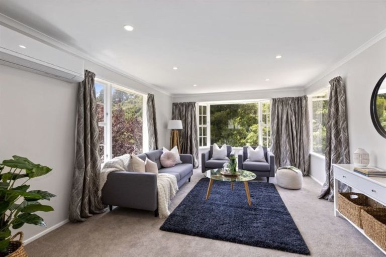 Photo of property in 104 Kamahi Street, Stokes Valley, Lower Hutt, 5019